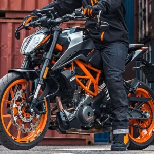 TEST - KTM Duke 390 sportive